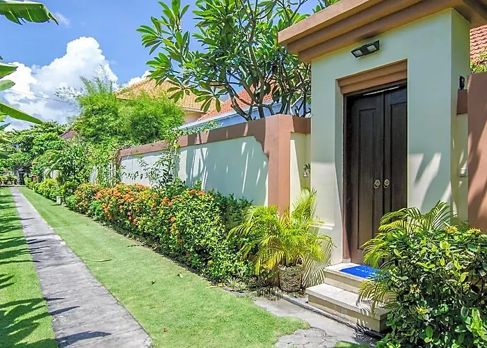 Heliconia Villa